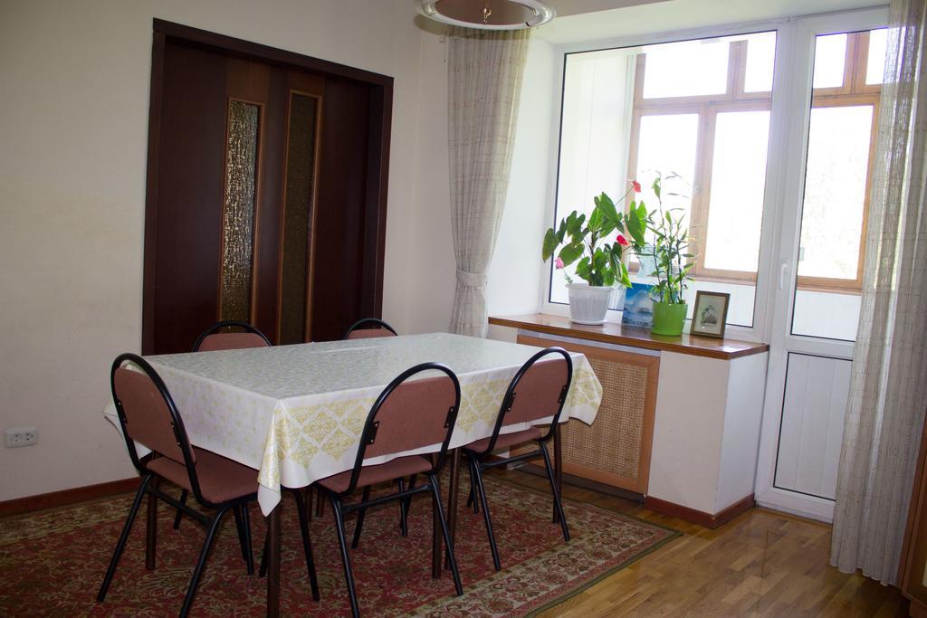 Ala Hostel Almaty Extérieur photo